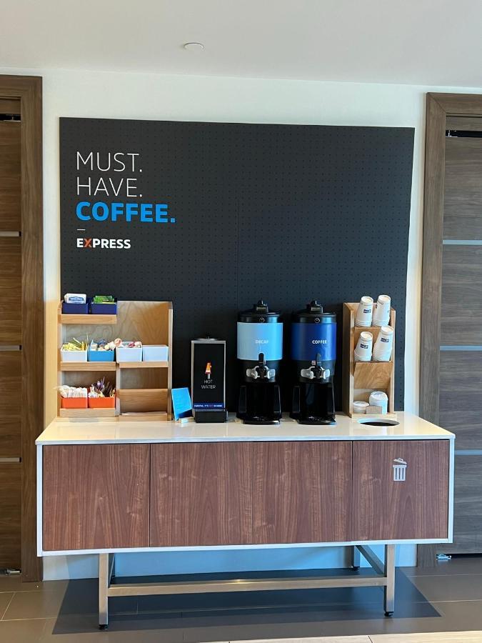 Holiday Inn Express & Suites - Ukiah By Ihg Εξωτερικό φωτογραφία
