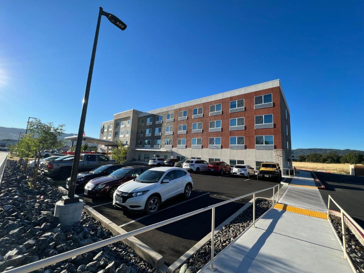 Holiday Inn Express & Suites - Ukiah By Ihg Εξωτερικό φωτογραφία
