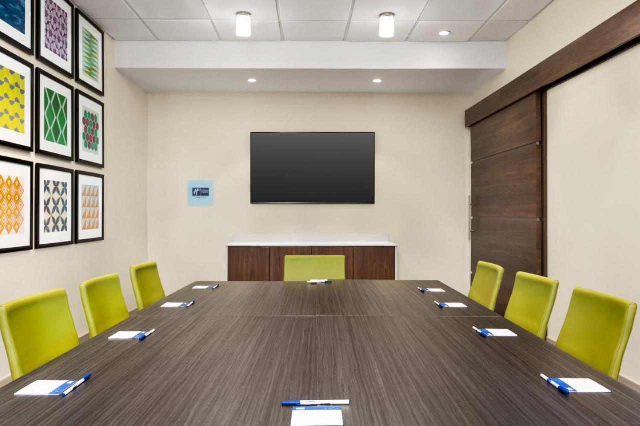 Holiday Inn Express & Suites - Ukiah By Ihg Εξωτερικό φωτογραφία