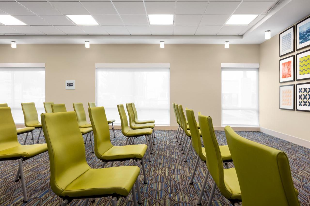 Holiday Inn Express & Suites - Ukiah By Ihg Εξωτερικό φωτογραφία